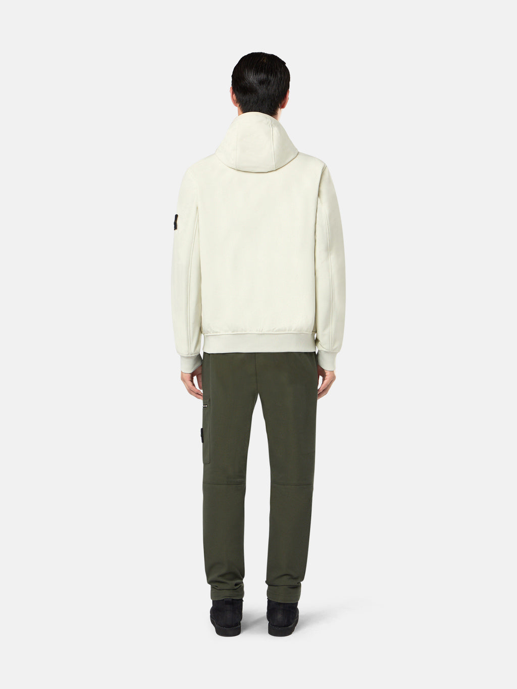 Q0322 SOFT SHELL-R_e.dye® TECHNOLOGY IN RECYCLED POLYESTER