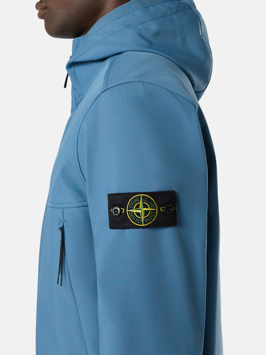 Q0322 SOFT SHELL-R_e.dye® TECHNOLOGY IN RECYCLED POLYESTER